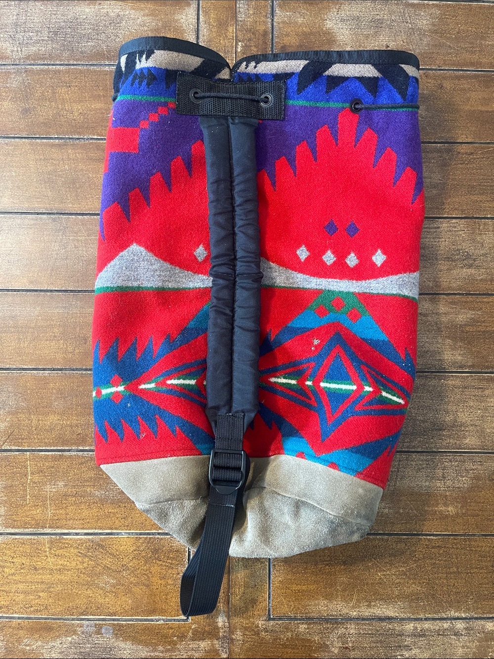 Pendleton Red and Blue Aztec Pattern Drawstring Sling Backpack Vintage - Picture 3 of 6